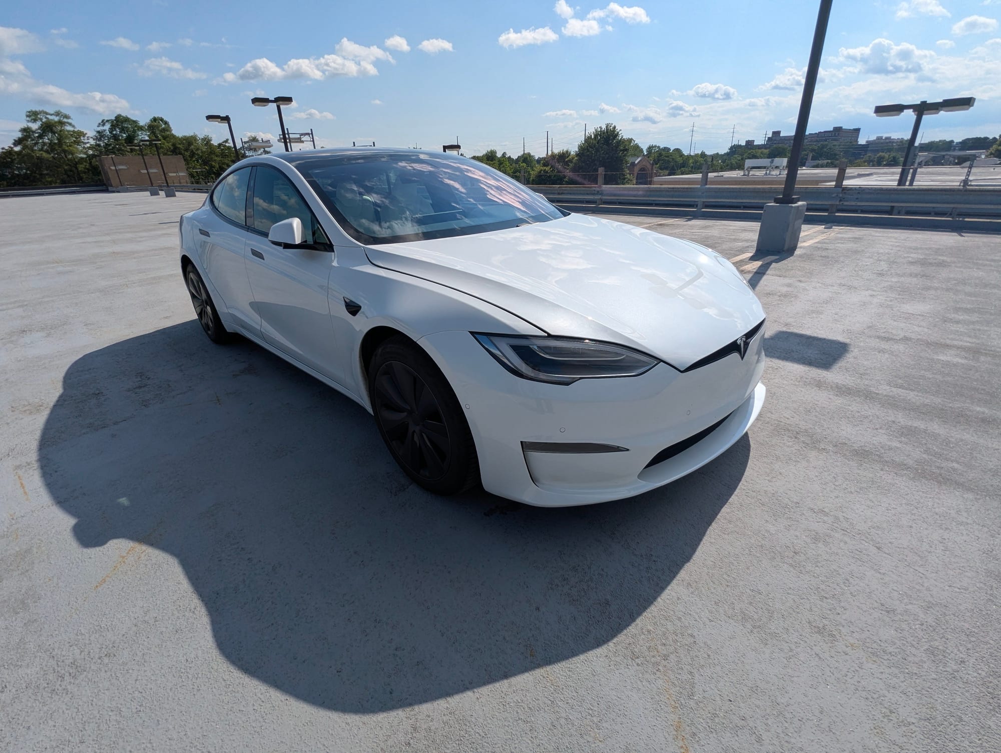 2021 Tesla Model S Plaid in Pearl White Multi-Coat — photo 2 of 12